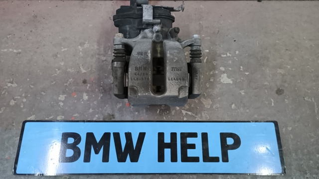 Задній гальмівний супорт лівий 34216870571 BMW