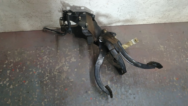 Кронштейн педалей, педальний вузол 35111159647 BMW