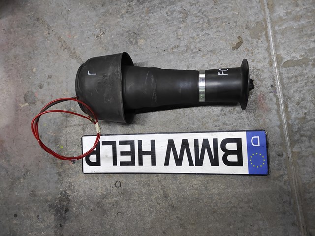 Пневмоподушка задня 37106781843 BMW