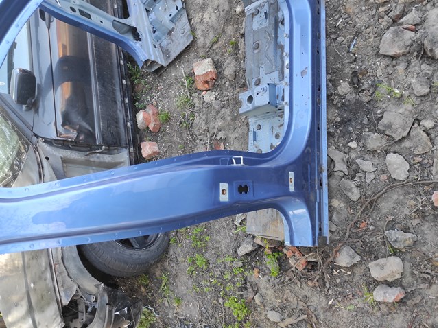 Отвір передніх правих дверей 41007436158 BMW