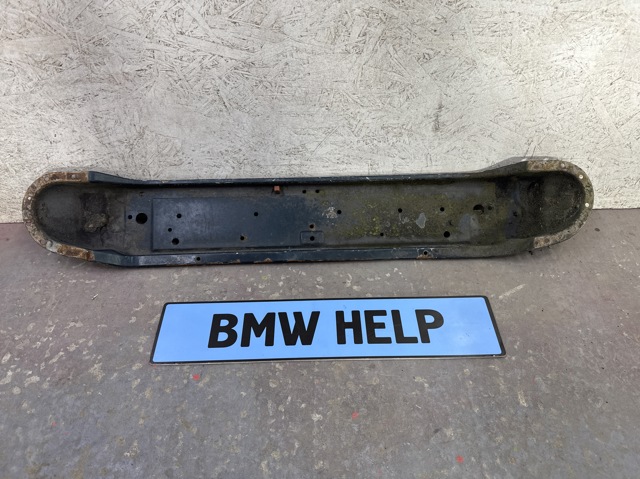 Рамка радіатора нижня 41111957186 BMW