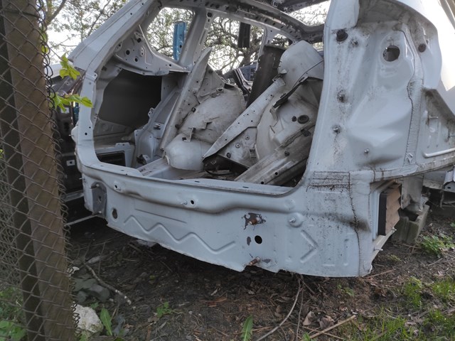 Панель багажного відсіку 41117267219 BMW