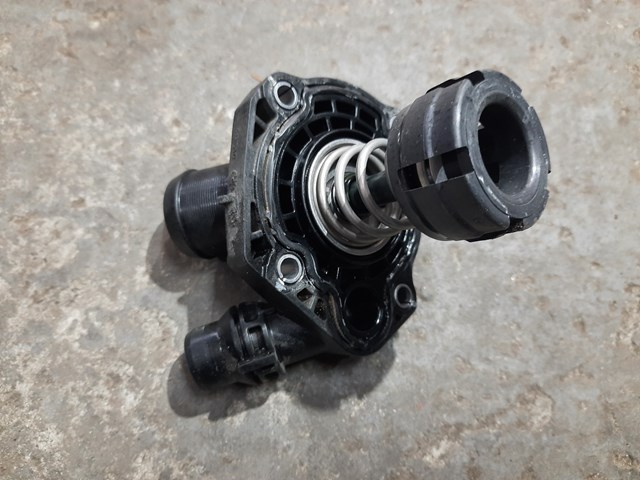 Корпус термостата в зборі 4121680 BMW