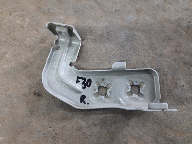 Кронштейн кріплення крила переднього правого, задній 41358066940 BMW
