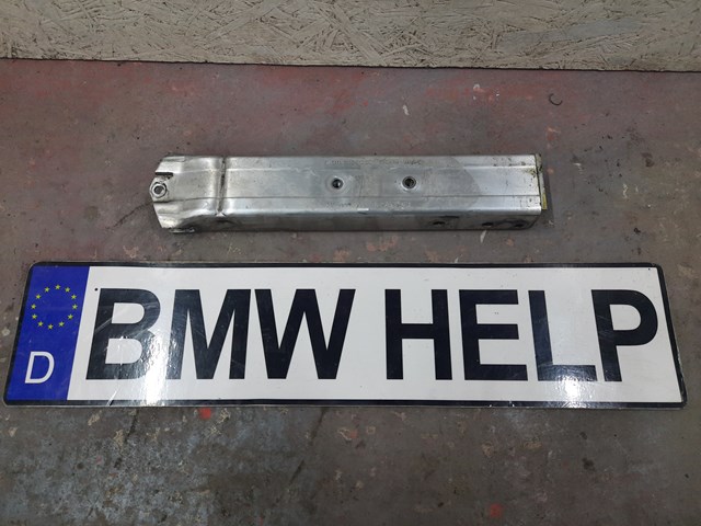 Кронштейн підсилювача переднього бампера 51117459891 BMW