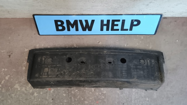 Панель кріплення номерного знака, переднього 51118148821 BMW