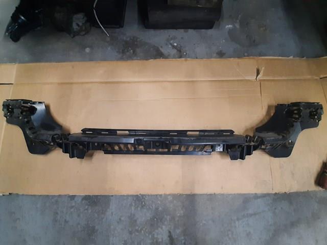 Направляюча заднього бампера 51127256922 BMW