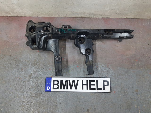 Кронштейн бампера заднього, лівий 51127411145 BMW