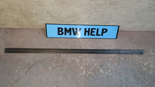 Молдинг передньої лівої двері 51131934177 BMW