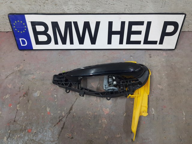 Ручка передніх дверей зовнішня, ліва 51215A65DC7 BMW