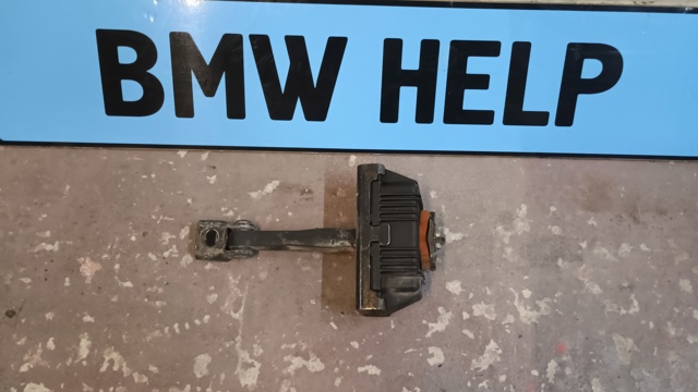 Обмежувач відкриття дверей, передній 51217026384 BMW