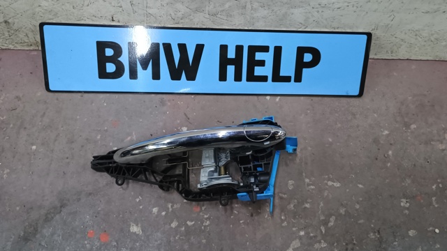Ручка передніх дверей зовнішня, ліва 51217317635 BMW