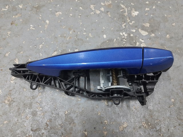 Ручка задніх дверей зовнішня, ліва 51217396305 BMW