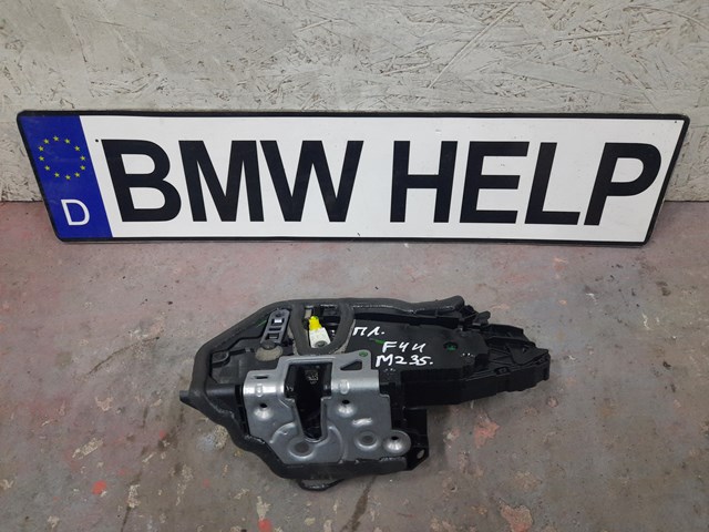 Замок дверей водія 51217956135 BMW