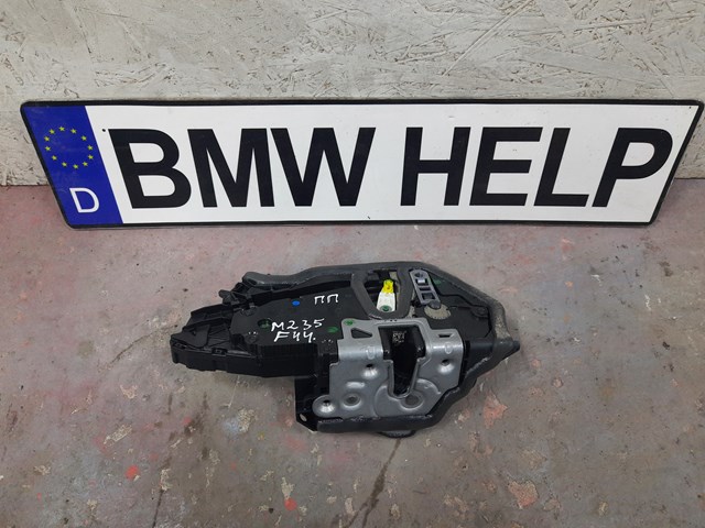 Замок двері правої передньої 51217956142 BMW
