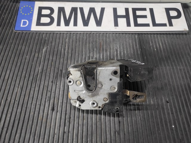 Замок передніх пасажирських дверей 51218122204 BMW
