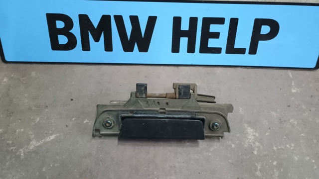Ручка задньої двері зовнішня ліва 51221960825 BMW