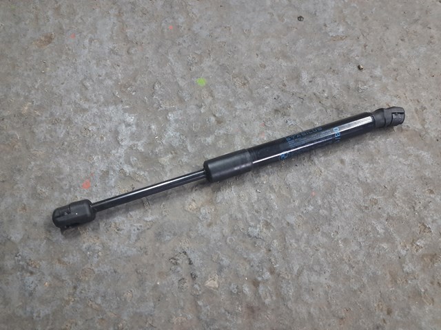 Стійка капота 51237300567 BMW