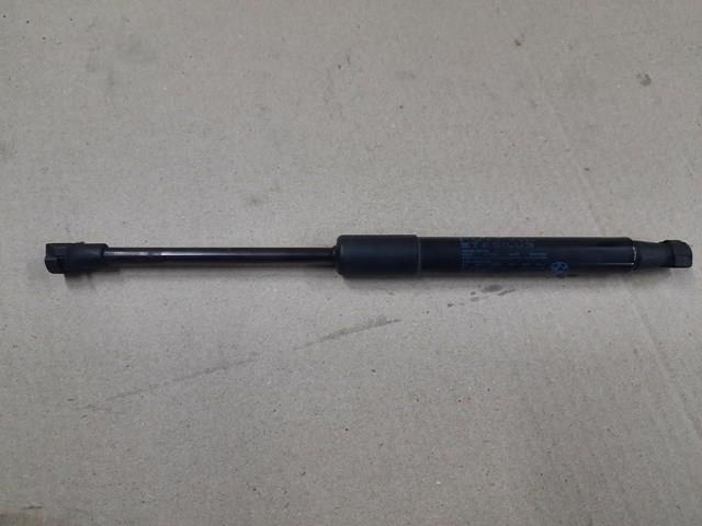 Упор капота 51327200197 BMW
