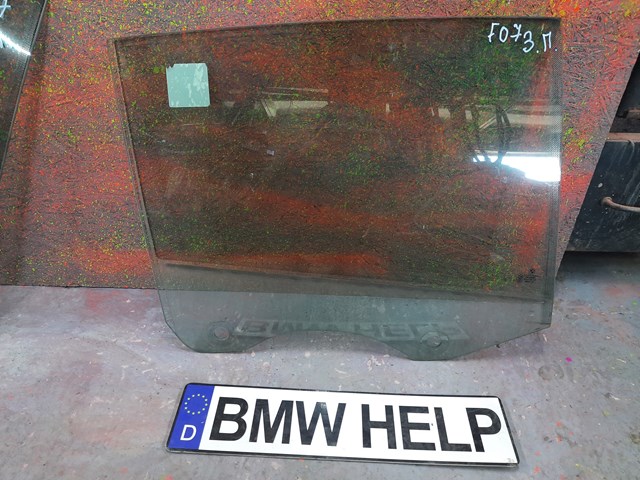 Скло задньої двері правої 51357197914 BMW
