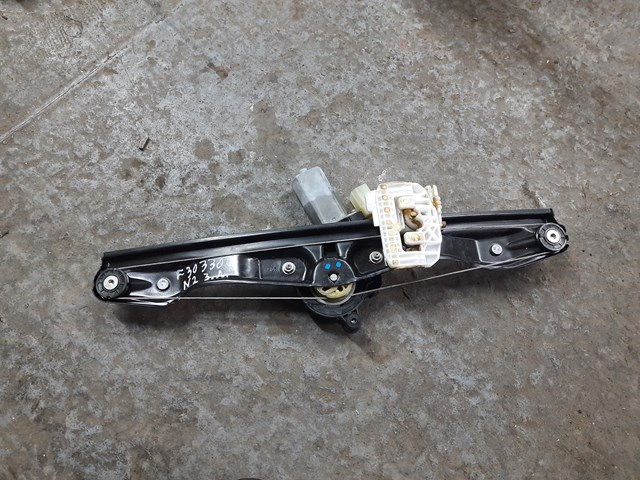 Склопідйомник задніх лівих дверей 51357281887 BMW
