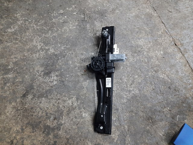 Механізм склопідйомника двері задньої, правої 51357490200 BMW