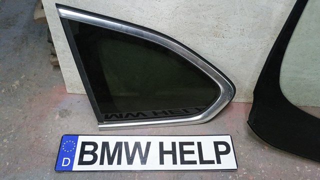 Скло багажного відсіку, ліве 51377406871 BMW