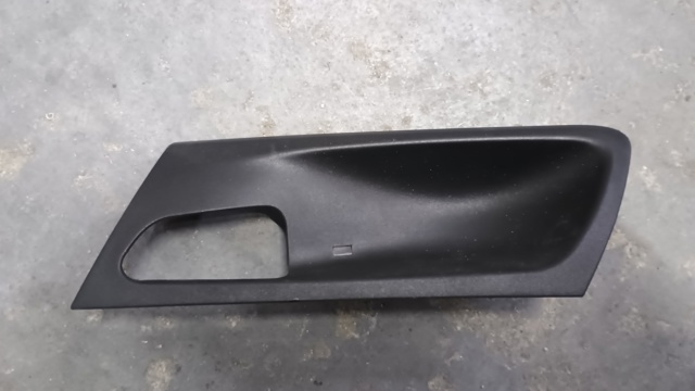 Накладка ручки дверей 51416973739 BMW