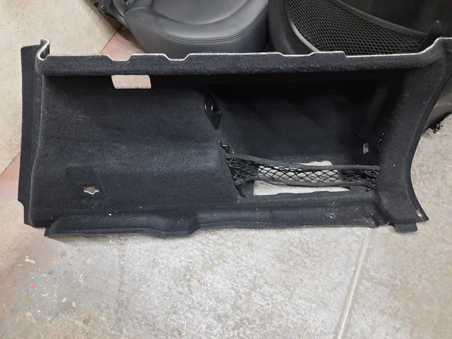 Облицювання багажного відсіку, праве 51477425348 BMW