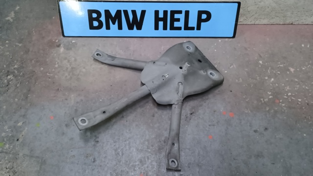 Втулка куліси КПП 51617351494 BMW