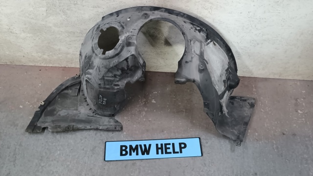 Підкрилок передній правий 51717290790 BMW