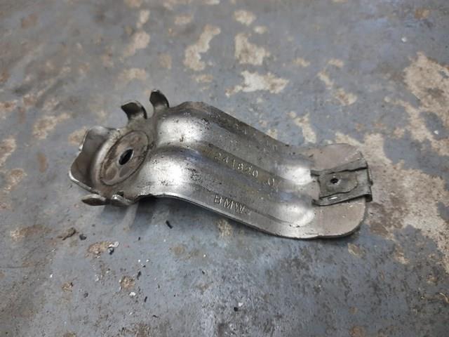 Кронштейн кріплення захисту двигуна 51757241820 BMW
