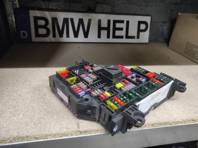 Блок запобіжників задній, салонний 61149264923 BMW