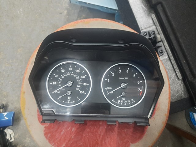 щиток приладу 62108794207 BMW