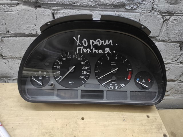 щиток приладу 62118381195 BMW
