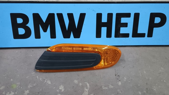 Покажчик повороту на крилі 63137298345 BMW