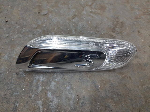 Покажчик повороту на крилі 63137298351 BMW