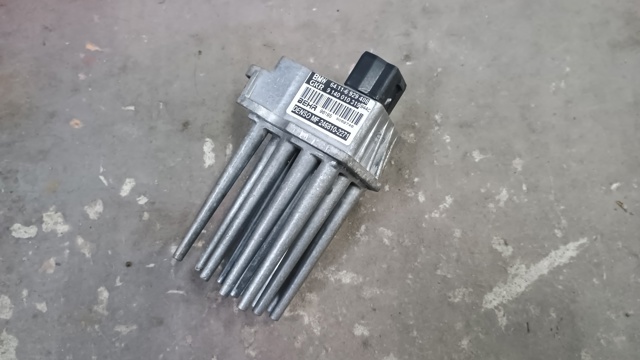 Регулятор оборотів пічки 64116929486 BMW