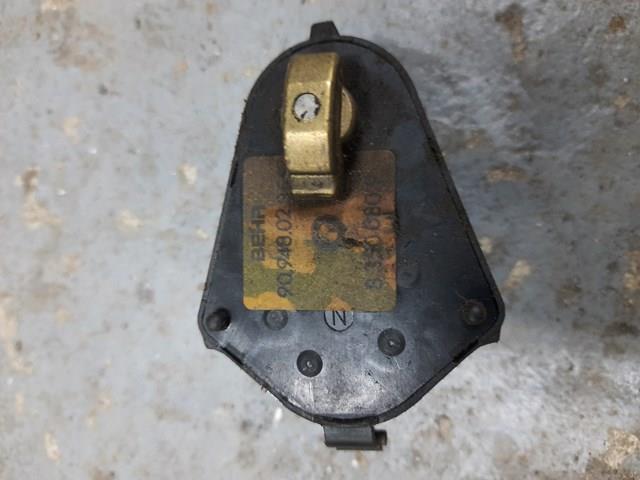 Мотор заслінки печі 64118350080 BMW