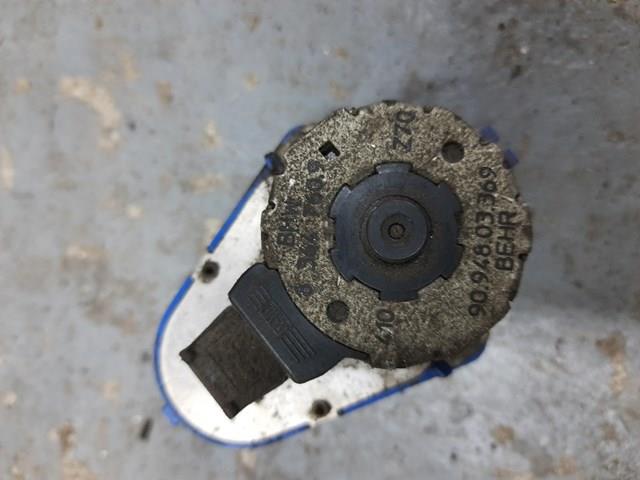 Мотор заслінки печі 64118364760 BMW