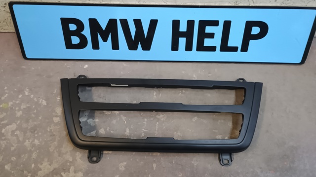 Облицювання приладів управління "торпедо" 64119207195 BMW