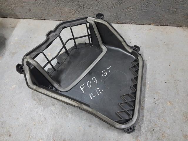 Корпус повітряного фільтра 64119216222 BMW