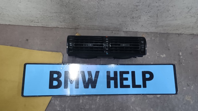 Решітка повітропровода 64228390314 BMW