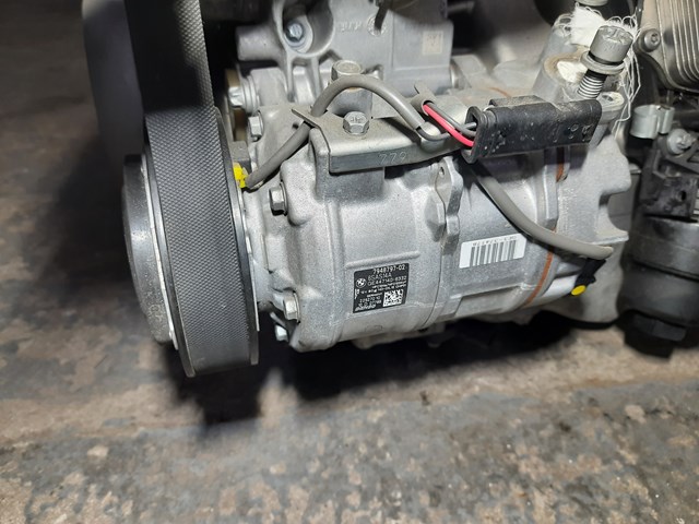Компресор кліматичної установки 64527948797 BMW