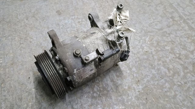 Компресор кліматичної установки 64529362491 BMW