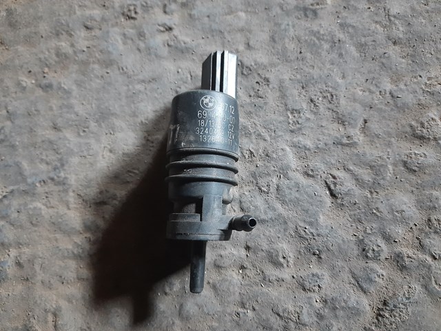 Насос електроомивача 67126934160 BMW