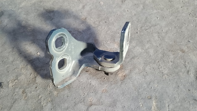 Петля водійських дверей 68306515AA CHRYSLER