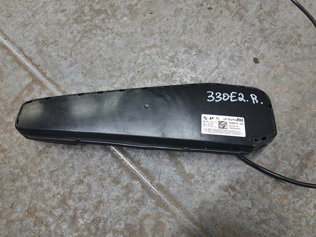 Подушка переднього сидіння 72127239616 BMW