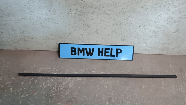 Молдинг опускного скла нижній, двері задньої, правої 7258294 BMW