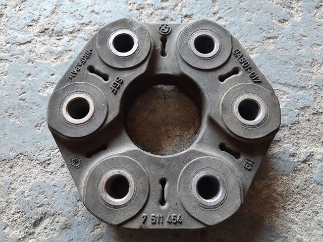 Гумова муфта кардана 7511454 BMW